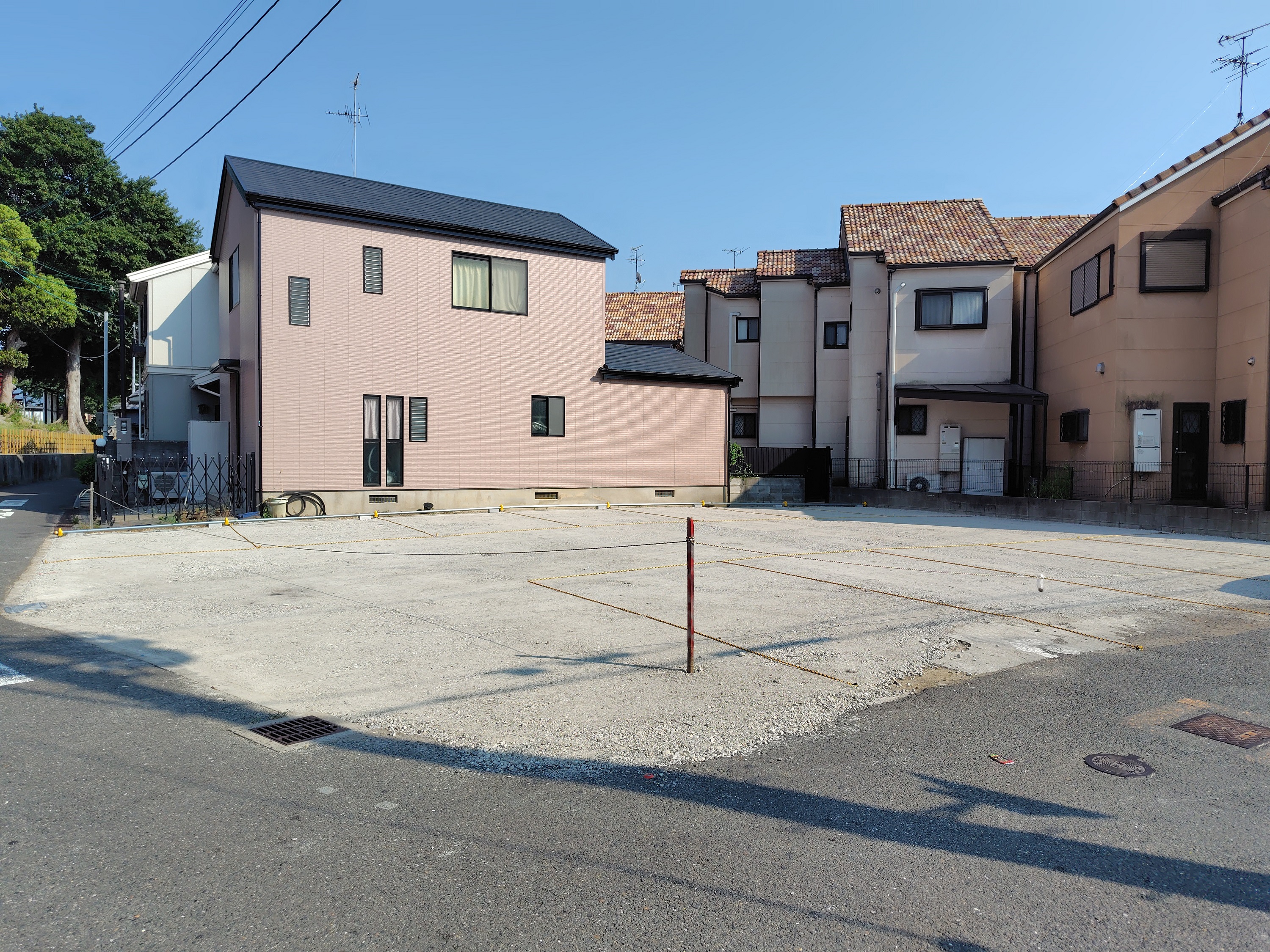 八尾駅前駐車場